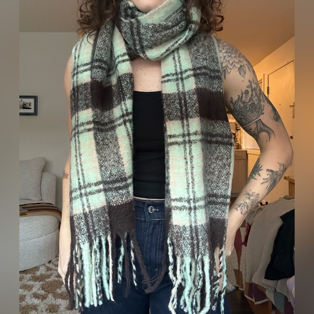 Plaid Scarf in Mint and Brown
